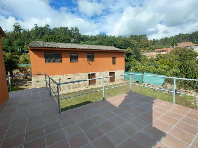 Casa en venta en Arbo. Arbo praza de barcela. Casas.