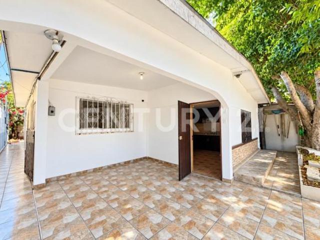 CASA EN VENTA EN ARBOLEDAS VIA RAPIDA, TIJUANA BAJA CALIFORNIA