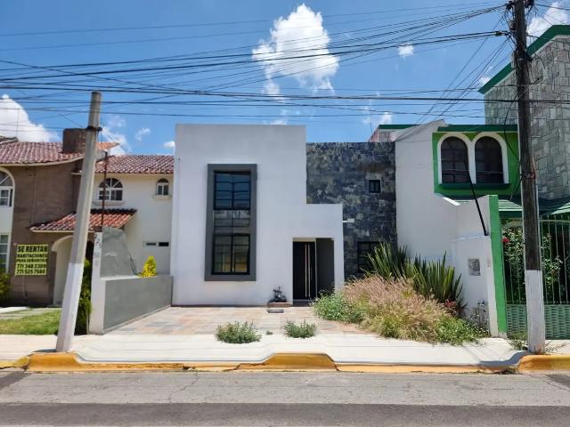 CASA EN VENTA EN ARBOLEDAS DE SAN JAVIER PACHUCA