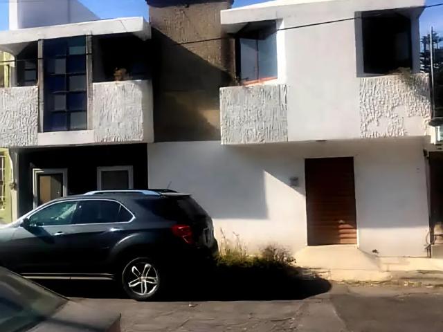Casa en venta en Arboledas Guadalupe, Puebla, Puebla
