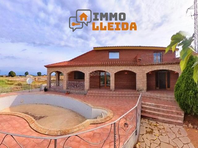 Casa en venta en Arbeca. CHALET EXCLUSIVO en Arbeca. Casas.