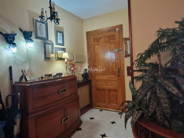 Casa en venta en Arganda del Rey, Centro. Chalet de 6 dormitorios en urbanización privada con piscina y garaje en Arganda del Rey. Casas Arganda del.