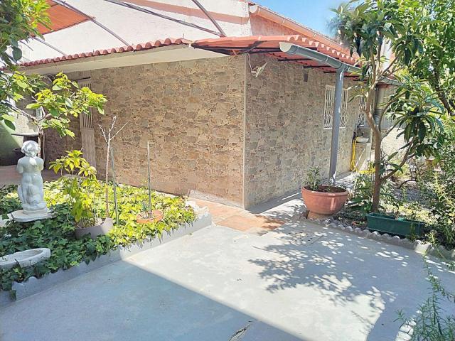Casa en venta en Arganda del Rey, La Poveda. Acabas de encontrar tu oasis particular!. Casas Arganda del.