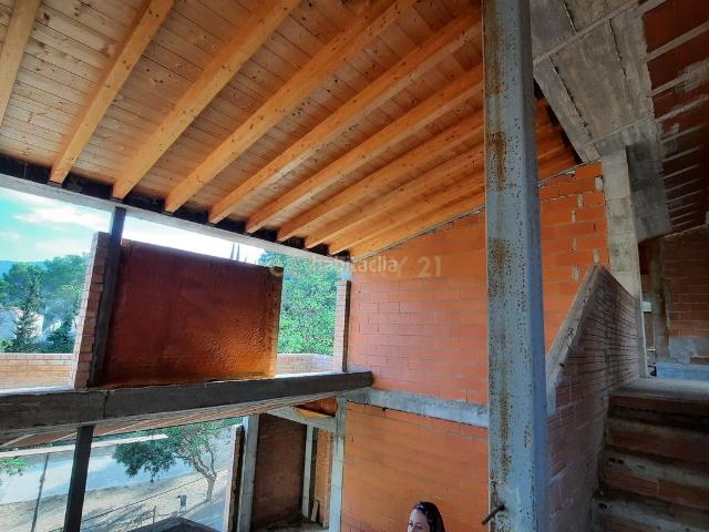 Casa en venta en Argentona, Urbanitzacions. Excelente oportunidad para construir la casa de sus sueños en una ubicación privilegiada de Argentona. Casas.