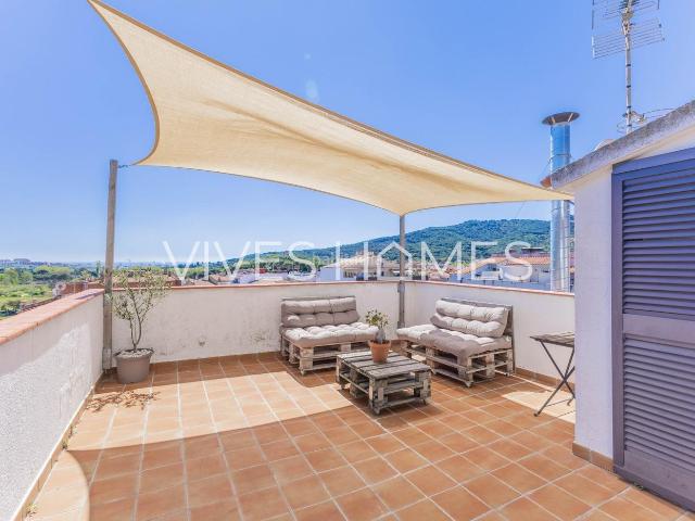 Casa en venta en Argentona, Nucli Urbà. CasaChalet en venta en Argentona. Casas.