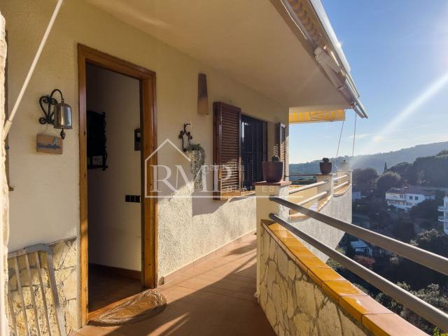 Casa en venta en Arenys de Munt. Casa con alma y vistas al mar en Arenys de Munt. Casas Arenys de.