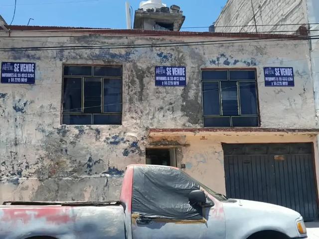 Casa en Venta en Arenal, para REMODELAR Amplia y Céntrica