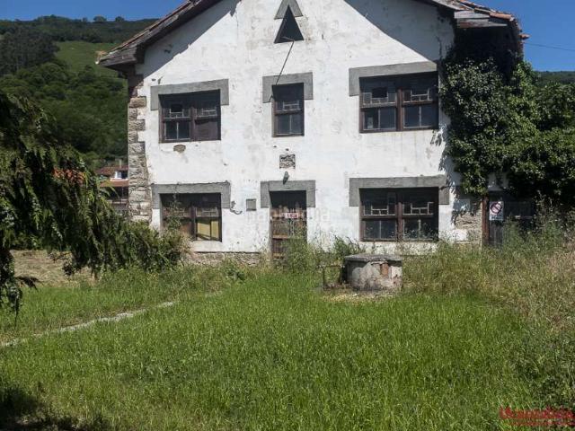 Casa en venta en Arenas de Iguña. Casa de piedra, La rectoral Valdeiguña. Casas Arenas de.