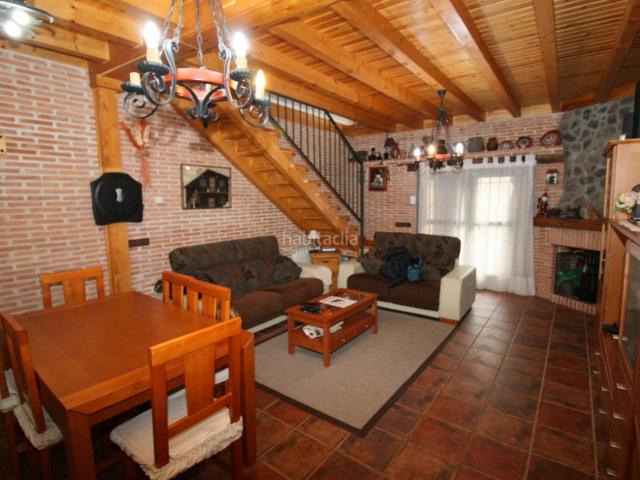Casa en venta en Arenas de San Pedro. INMOBILIARIA TASARENAS VENDE EN LA PARRA. Casas Arenas de San.