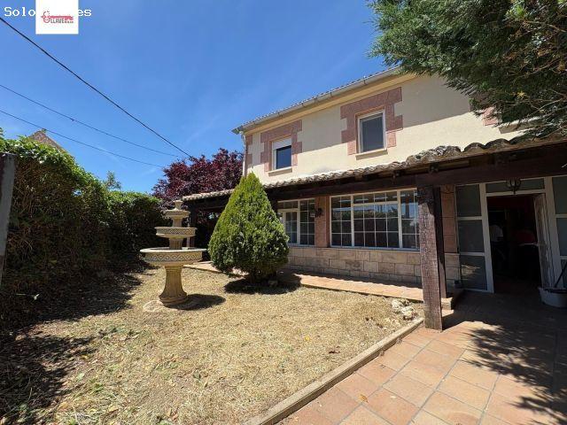 CASA EN VENTA EN ARENILLAS DE MUÑÓ