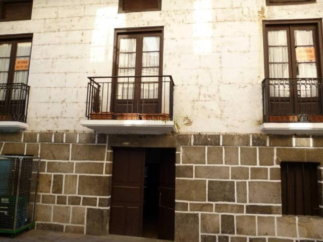 Casa en venta en Areatza. CASA DE PIEDRA EN EL CASCO ANTIGUO. Casas.