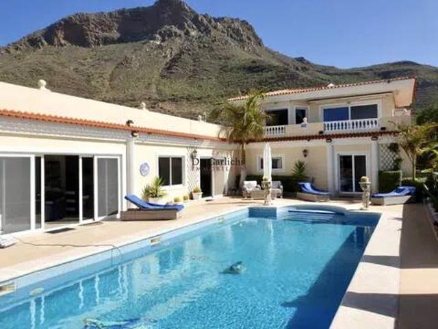 Casa en Venta en Arona