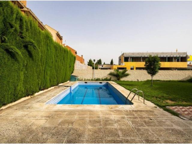 Casa en Venta en Armilla