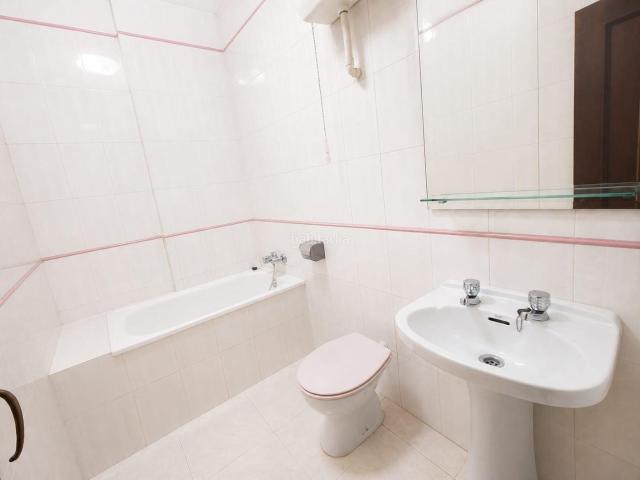 Casa en venta en Armilla, San Miguel. VIVIENDA Y LOCAL EN ARMILLA!. Casas.