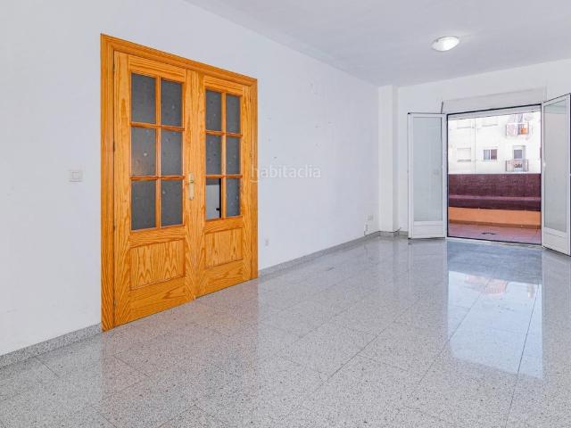 Casa en venta en Armilla, San Antón. Amplia y Soleada Casa en Armilla, Zona San Miguel. Casas.