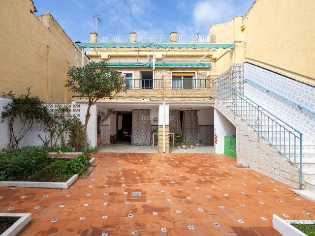 Casa en venta en Armilla, San Antón. CASA EN PLENO CENTRO DE ARMILLA. Casas.