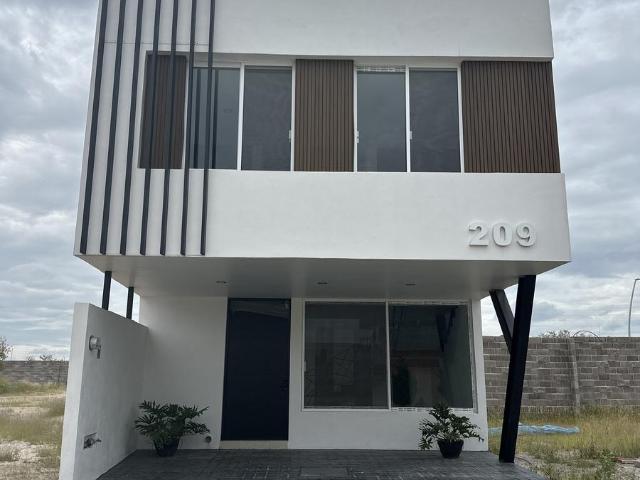 CASA LUNA EN VENTA EN ARROYO SAN EMILI?N
