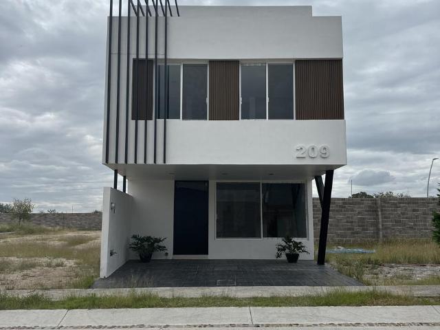 CASA LUNA EN VENTA EN ARROYO SAN EMILI?N