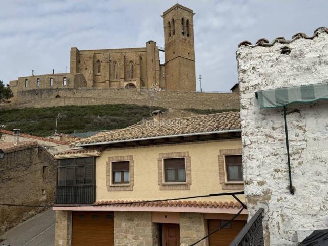 Casa en venta en Artajona. EN VENTA CASA DE PUEBLO CON TERRAZA Y BUENAS VISTAS ARTAJONA. Casas.