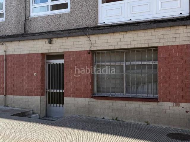 Casa en venta en Arteixo, Oseiro. Casa en Arteixo para reformar con terreno. Casas.