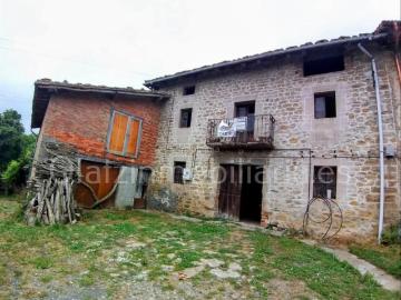 Casa en venta en Artziniega. Casa en venta en Artziniega, 6 dormitorios. Casas.