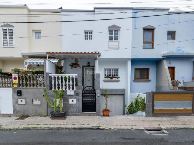 Casa en venta en Arucas, Juan XXIII. Magnífico Dúplex en Arucas. Casas.