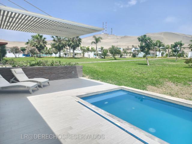 Casa en venta en Asia a $450,000