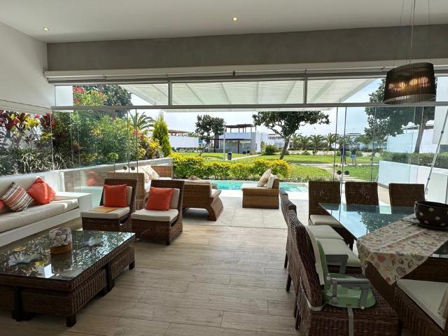 Casa en venta en Asia a $480,000