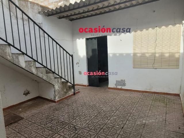 CASA EN VENTA EN AÑORA