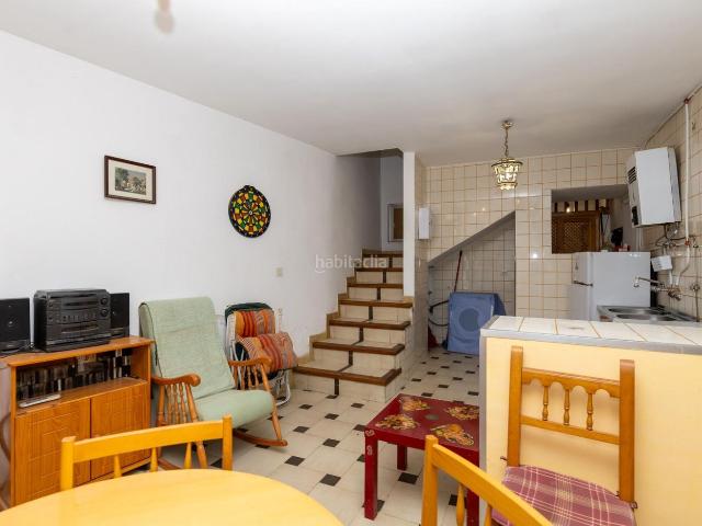 Casa en venta en Bubión. CASA CON VISTAS PARA REFORMAR EN BUBIÓN 3 DORMITORIOS Y 110 m2. Casas.