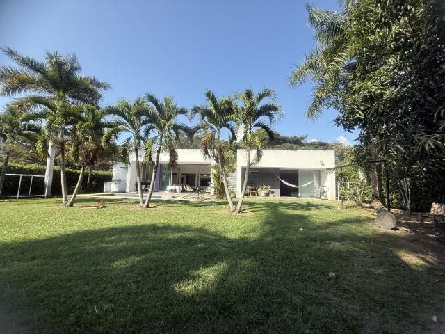 Casa En Venta En Bugalagrande En La Planta V205136