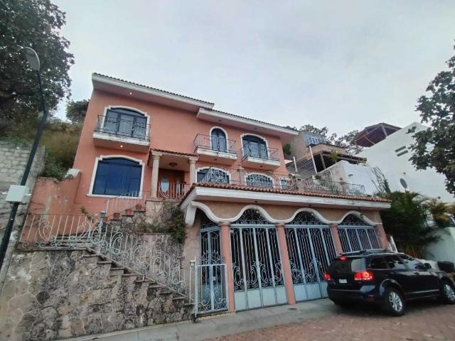Casa en venta en Bugambilias, Zapopan, Jalisco