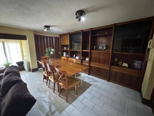 Casa en venta en Buitrago del Lozoya. Chalet independiente con Jardín. Casas Buitrago del.