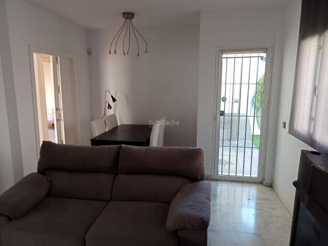 Casa en venta en Burguillos. CASA EN LA LOCALIDAD DE BURGUILLOS CON PISCINA CLIMATIZADA Y JACUZZI. Casas.