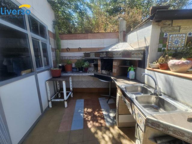 Casa en venta en Burgos, Villafría La Ventilla Castañares. SE VENDE PRECIOSO CHALET INDEPENDIENTE EN VILLAFRIA, CON JARDIN Y TERRENO!. Casas.