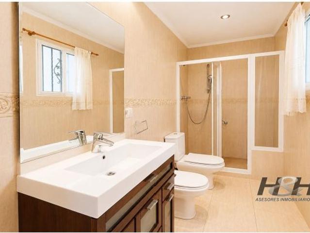 Casa en Venta en Burjassot, Valencia