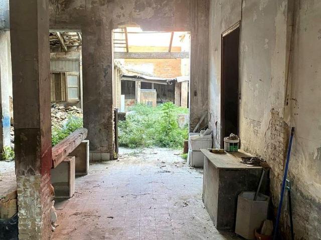 Casa en venta en Burjassot, Zona Concordia. CASA PARA REFORMAR!. Casas.