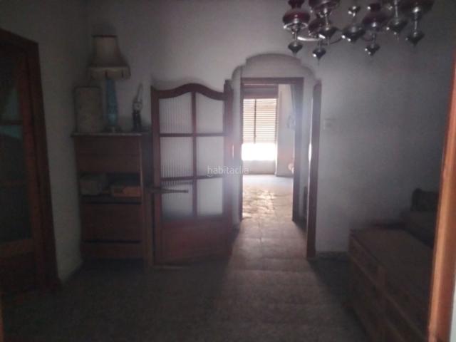 Casa en venta en Burjassot, El Castell. casa total para reformar ubicada en Burjassot. Casas.
