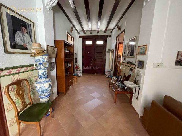 Casa en venta en Burjassot, El Castell. FABULOSA VIVIENDA UNIFAMILIAR DE 5 HABITACIONES EN BURJASSOT. Casas.
