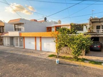 Casa en venta en B. de Irlanda, Bosques de Aragón, Cdad. Nezahualcóyotl, México