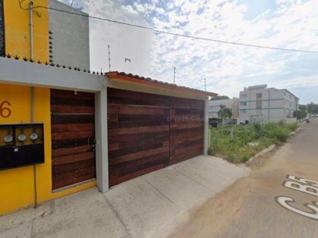 CASA EN VENTA EN BACOCHO, PUERTO ESCONDIDO, OAXACA