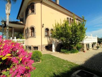 Casa en venta en Badajoz, Carretera de Sevilla Los Montitos. FINCA EXCLUSIVA EN TRES ARROYOS 2 VIVIENDAS PISCINA NAVE. Casas.