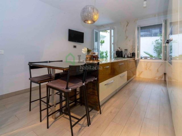 Casa en venta en Badajoz, Casco Antiguo. CASA EN VENTA EN EL CENTRO. Casas.