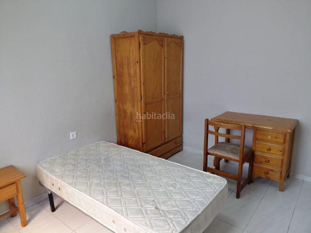 Casa en venta en Badajoz, Maria Auxiliadora Barriada de Llera. CASA CON COCHERA Y ALMACEN. Casas.