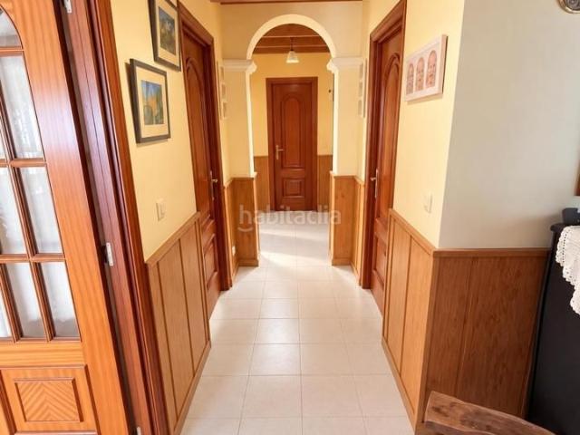 Casa en venta en Badajoz, Maria Auxiliadora Barriada de Llera. SE VENDE CASA DE 3 PLANTAS CON DOS COCHERAS Y VIVIENDA INDEPENDIENTE EN BARRIADA DE LLERA BADAJOZ. Casas.