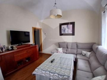 Casa en venta en Badajoz, San Roque Ronda Norte. CASA REFORMADA EN VENTA DE 4 DORMITORIOS Y AZOTEA. ZONA BDA. SAN ROQUE. Casas.