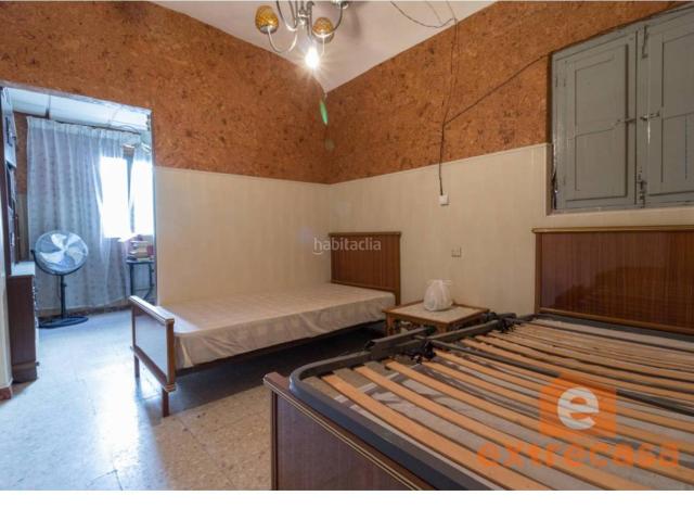 Casa en venta en Badajoz, San Roque Ronda Norte. Edificio o casa en venta con 3 viviendas. Casas.