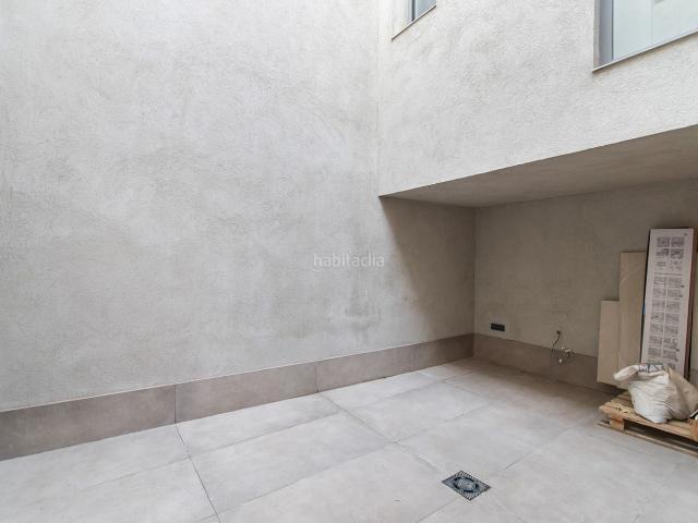Casa en venta en Badalona, Manresà. CASA DE OBRA NUEVA A 50 METROS DEL MAR EN BADALONA. Casas.