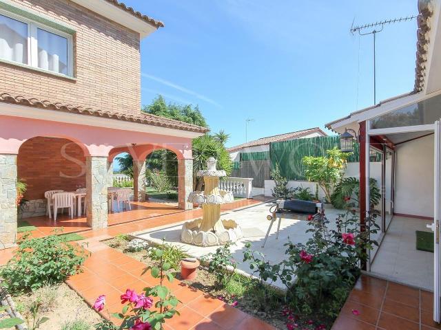 Casa en venta en Badalona, Mas Ram. ENCANTO EN MAS RAM. Casas.