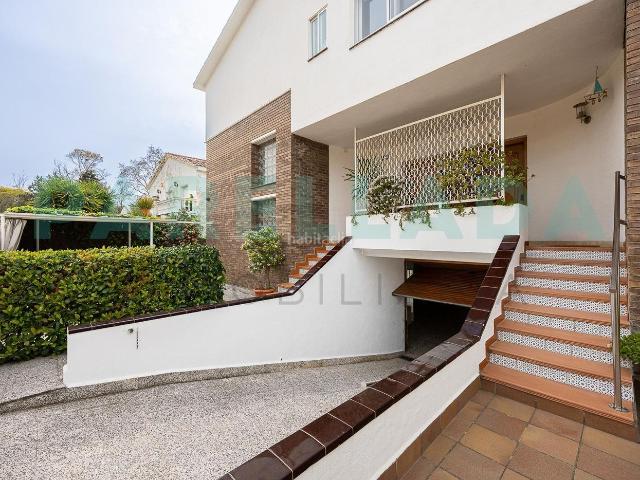 Casa en venta en Badalona, Mas Ram. Espectacular casa en Mas Ram. Casas.